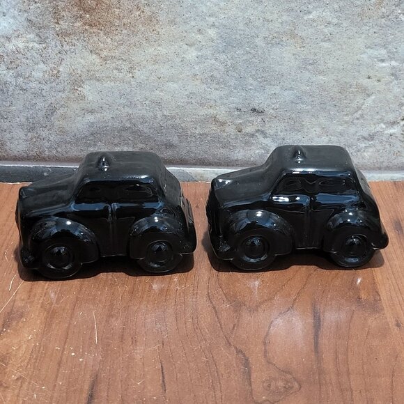 Vintage Black Cars Salt and Pepper Shaker Set - Picture 3 of 10